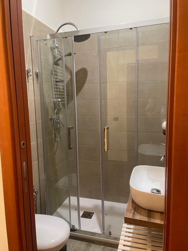 Bathroom 2, BibiHouse, Bari