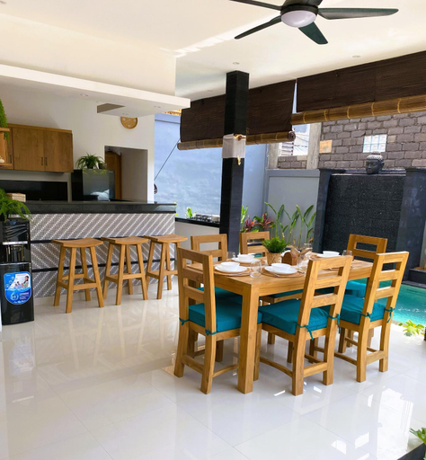 Food & Drinks, Villa Solas Legian, Badung