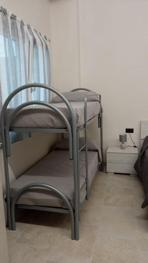 Others 2, B&B Giusy, Taranto