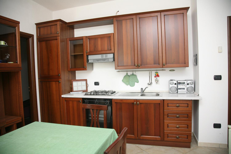 Others 5, Residence Angelica, Brindisi