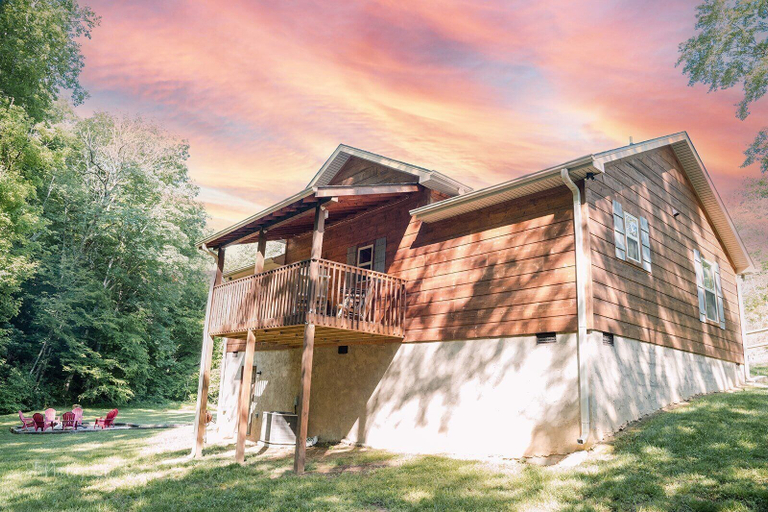 Exterior & Views 2, A Creekside on the Bluff, Sevier