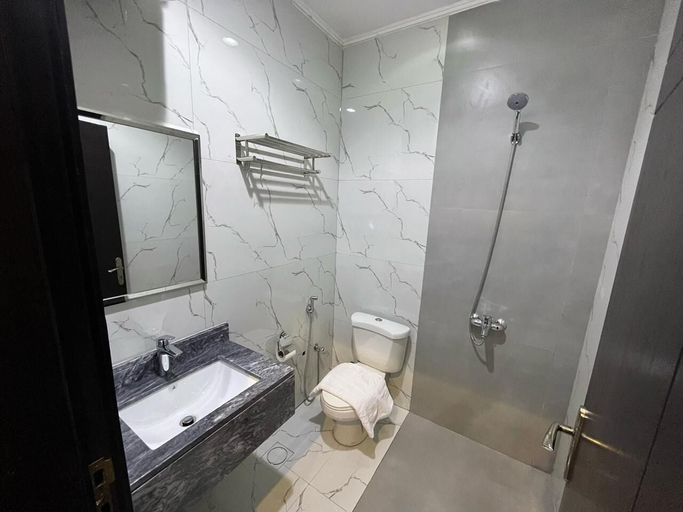 Bathroom 5, Tu Jardin Qurtubah, Riyadh
