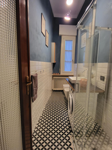 Bathroom 15