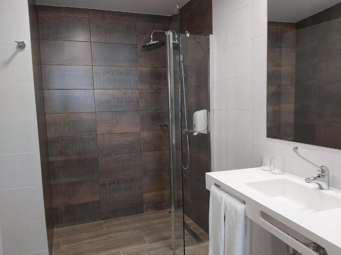 Bathroom 5, Micampus Burgos Centro, Burgos