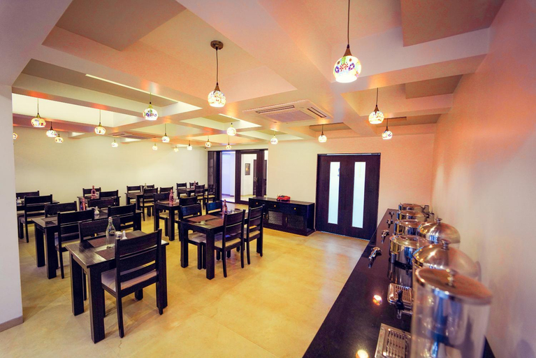 Food & Drinks 4, Tranquil resort and spa, Satara