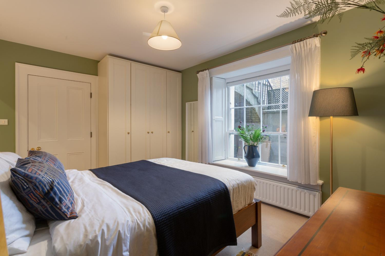 Bedroom 2, Spectacular 2 Bedroom Apartment with Sunny Garden & Terrace, Dublin