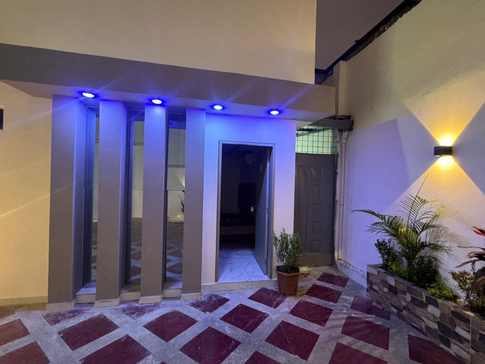 Others 5, Hostal Las Orquideas 2, Manta