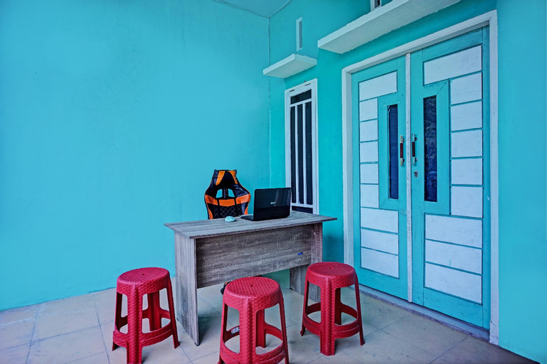Others 5, OYO 93298 Barito House, Pematangsiantar