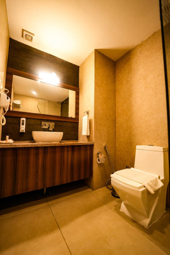 Bathroom 3, Hotel Square One by D'Polo Dharamshala, Kangra