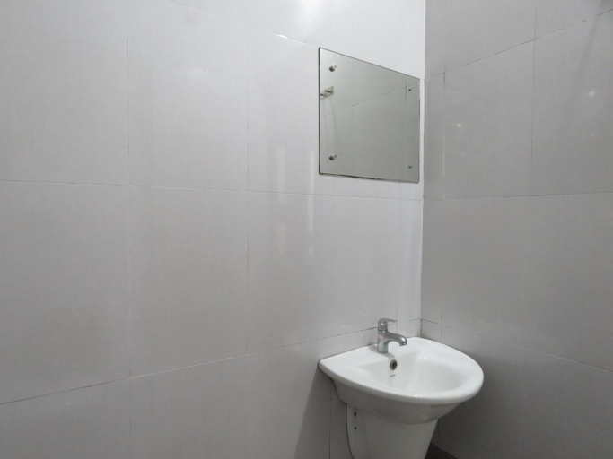 Bedroom 4, Reegate Inn, Ernakulam