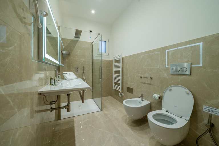 Others 4, Casto Bed & Breakfast, Lecce