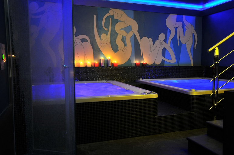 Sport & Beauty 2, Albergo Celide, Lucca