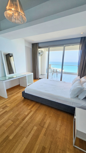 Bedroom 2, Beachfront Seaview Lux Penthouse, Larnaca