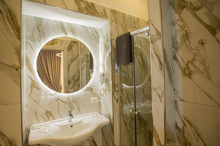 Bathroom 5, Forever Luxury Rooms, Napoli