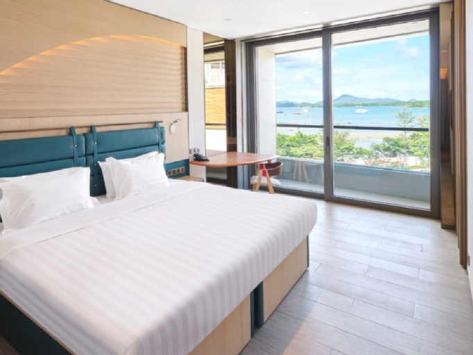 Bedroom 24