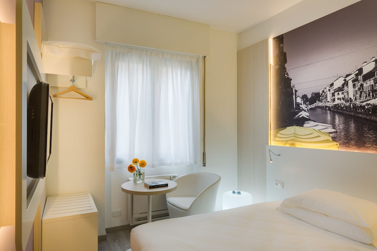 Bedroom 3, Kleos Hotel, Milano