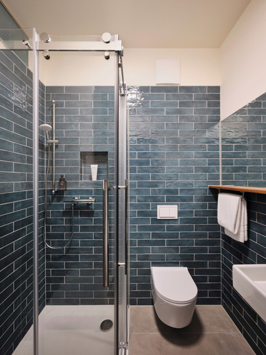 Bathroom 5, PHIL & MAX Hotel & Apartments Messe, Region Hannover