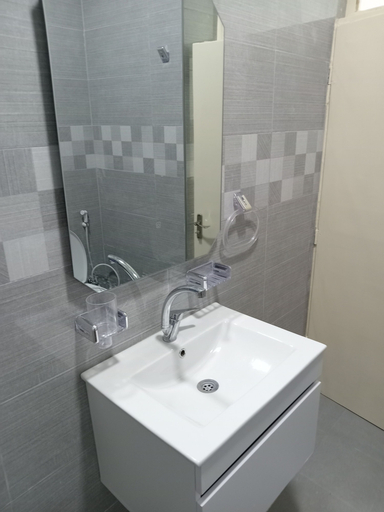 Bathroom 4, EMILE ALTWAL, Madaba