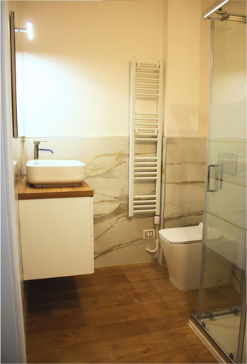 Bathroom 4, Dolce Far Niente, Florence
