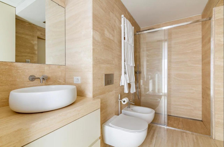 Others 3, Luxury Apartment Milan Central, Milano