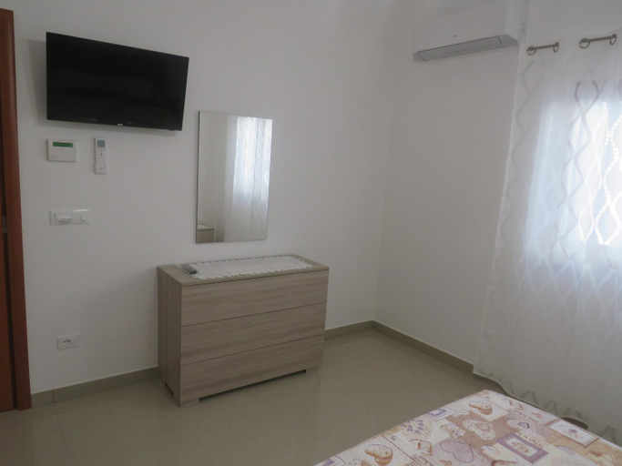 Others 5, Casa Rita, Taranto