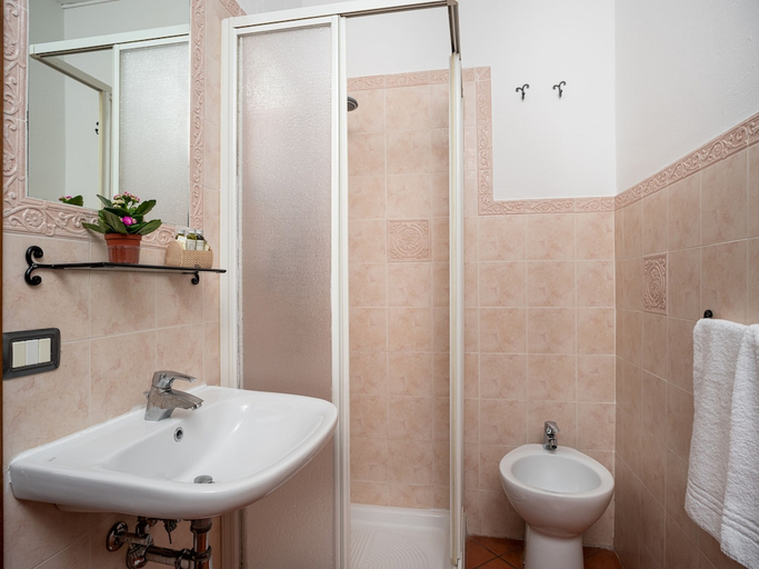 Bathroom 3, Antica Posta, Florence