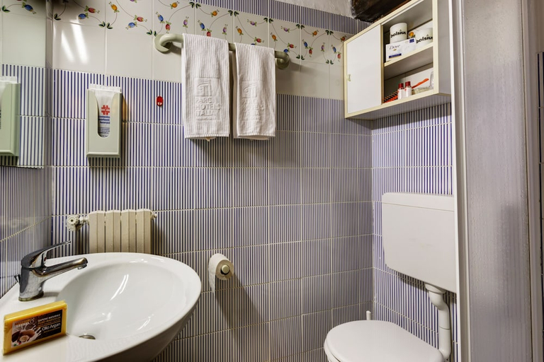 Bathroom 4, Leonardo Da Vinci Hotel, Brescia