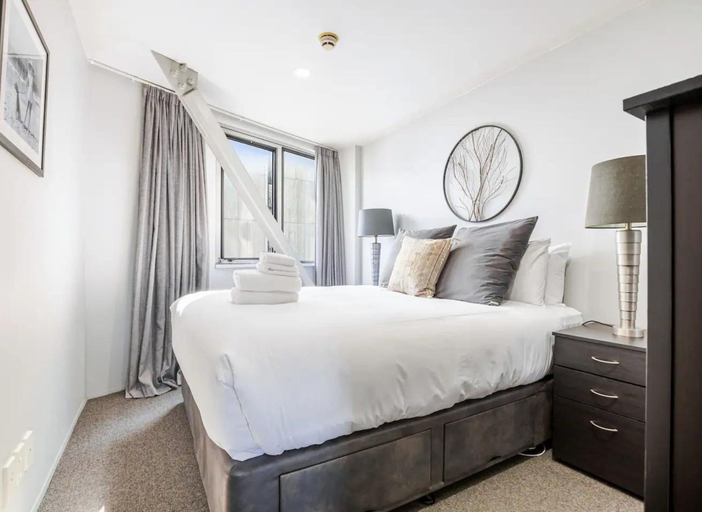 Bedroom 5, Accommodation in Auckland New Zealand, Waitakere