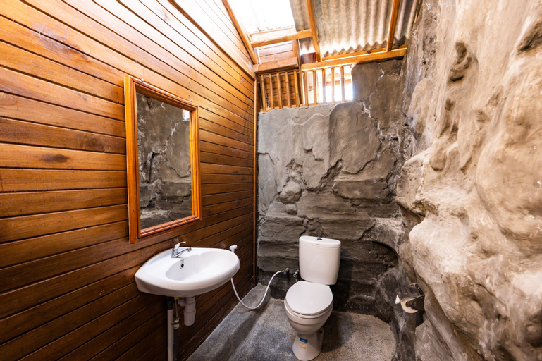 Bathroom 11