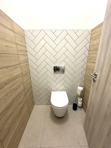 Others 5, Berzsenyi Apartmanhaz, Kadarkút