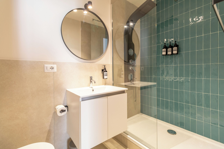 Bathroom 5, Cunabu Emilio, Rome