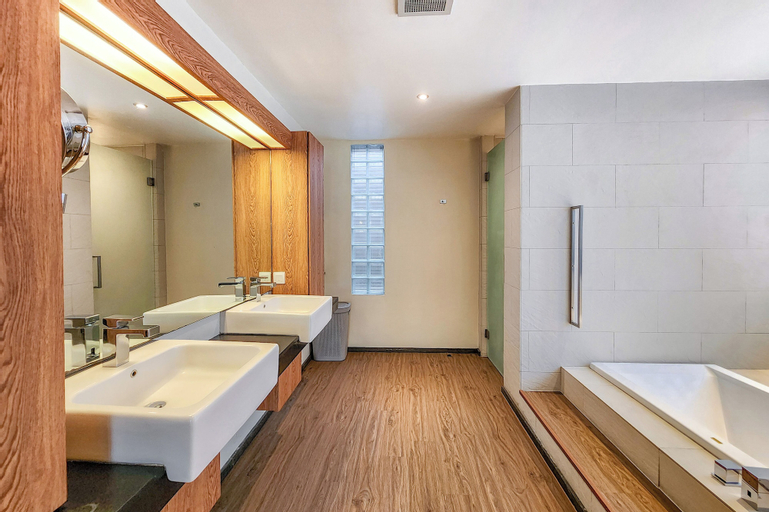 Bathroom 3