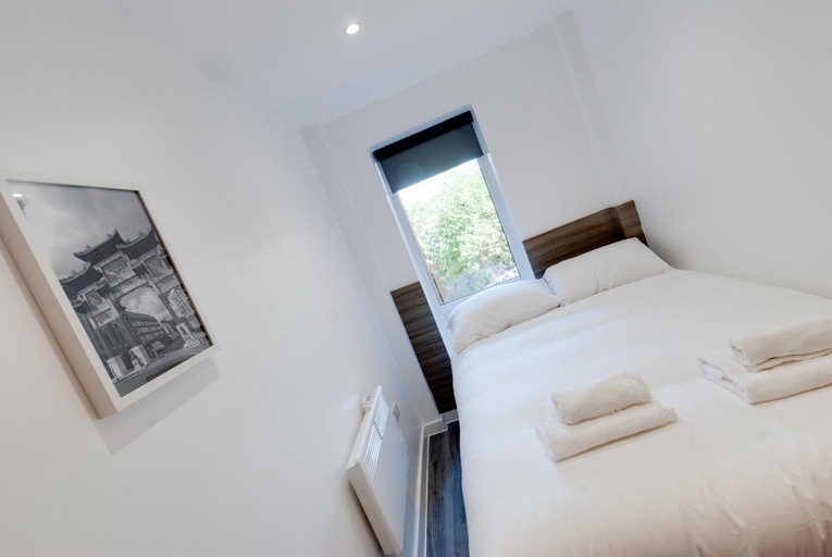 Others 3, Liverpool Short Stay Apartments, Sefton