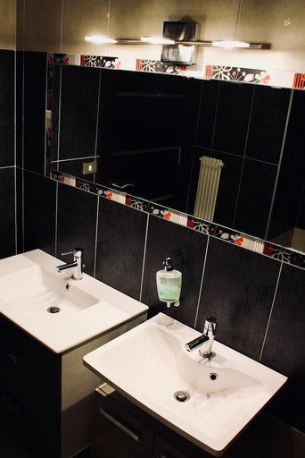Bathroom 3, Hotel Unterinnerhof, Bolzano