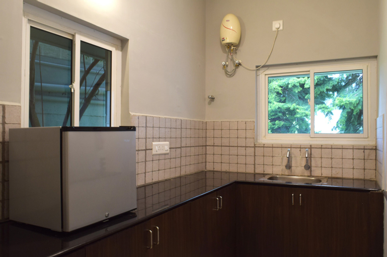 Dining Room 10