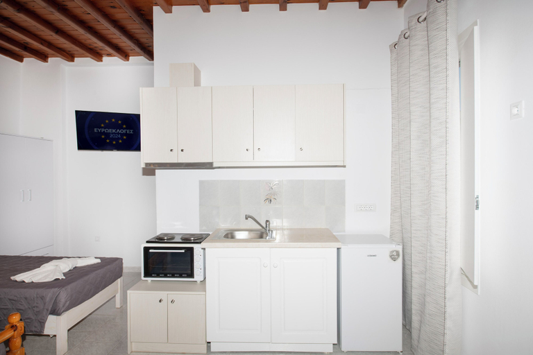 Others 5, Fournakia Studio, South Aegean