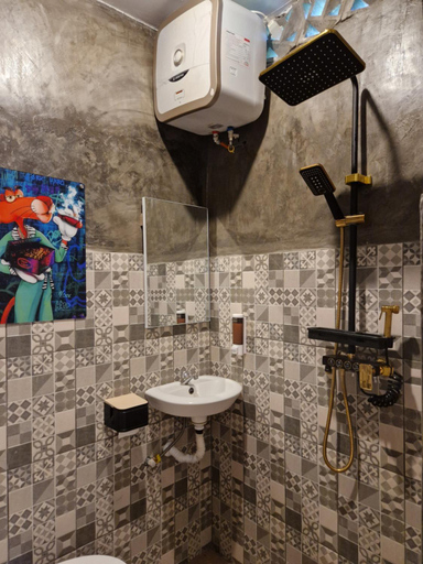 Bathroom 2, Casa Cinnamon, a quite place in Berawa, Badung