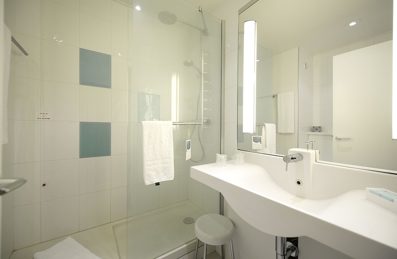 Bathroom, a&o Hostel Milano Ca Granda, Milano