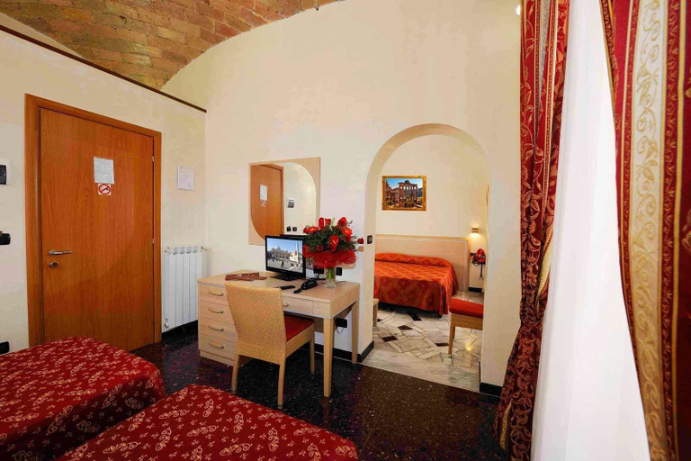 Bedroom 5, Hotel Campidoglio, Rome