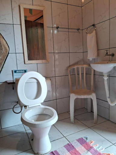 Bathroom, Chale Tupi, Parati
