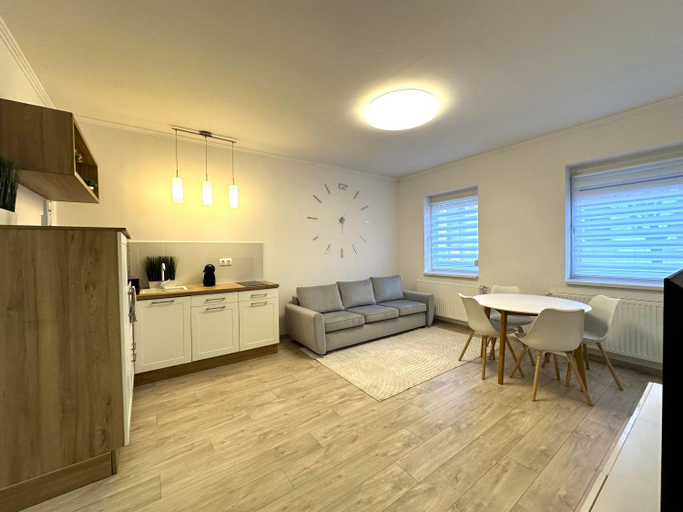 Others 2, Berzsenyi Apartmanhaz, Kadarkút