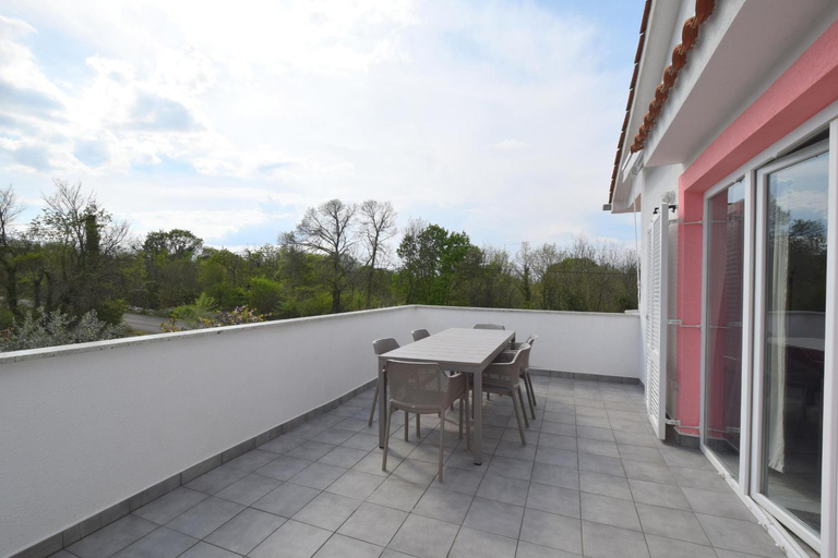 Others 5, Apartments and Rooms Letizia, Dobrinj