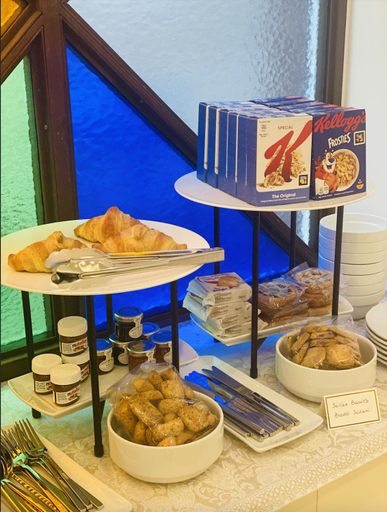 Food & Drinks 5, Corvaja Inn, Messina