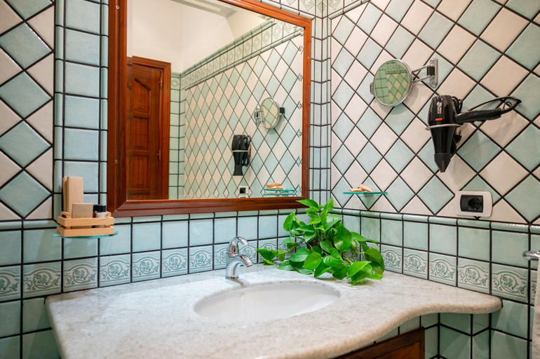Bathroom, DONNA FRANCA, Messina
