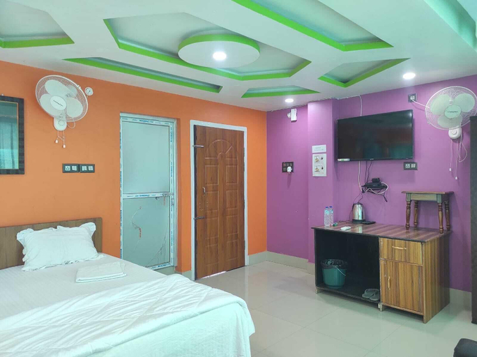 Bedroom 2, Raj Hotel, Baksa