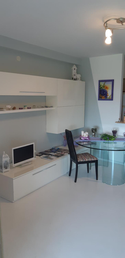 Others 4, il glicine, Chieti
