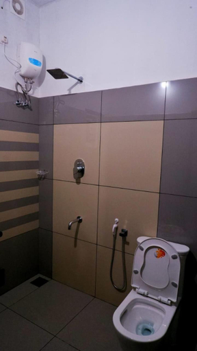 Bathroom 3, Oasis service villa , Wayanad
