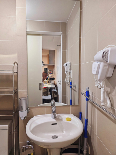 Bathroom 4, Acellyne's Suites at The Residences, Quezon City