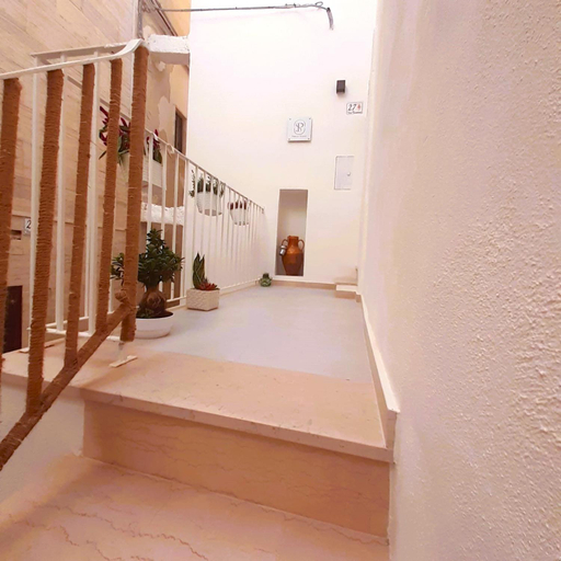 Others 5, Palazzo Scianni, Bari
