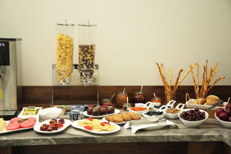 Food & Drinks 5, Parklane Hotel, Tashkent City